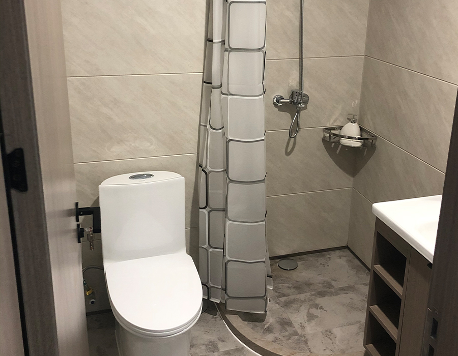 PEC nástenné horizontálne prefabrikované modulárne sanitárne kúpeľne